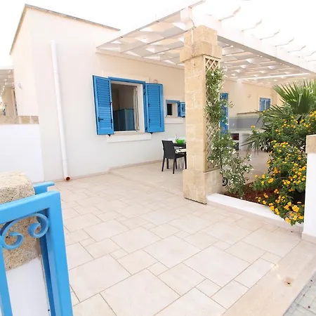 Apart-hotel Blumarini Lido Marini